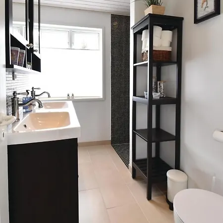 Three-bedroom In Nyborg