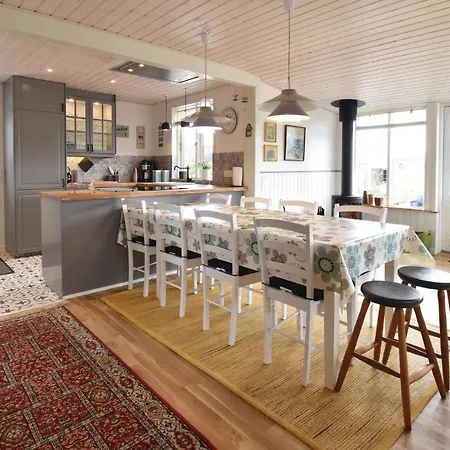 Tatil Evi Three-bedroom In *