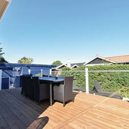 Three-bedroom In Nyborg