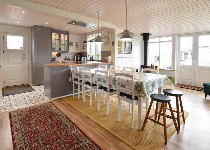 Holiday home Three-bedroom In *